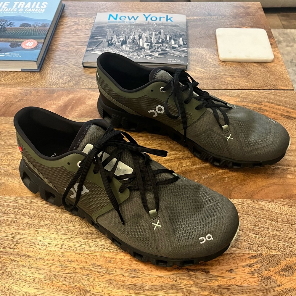 ON Running Cloud X3 Men’s Shoe Like New - Army Green